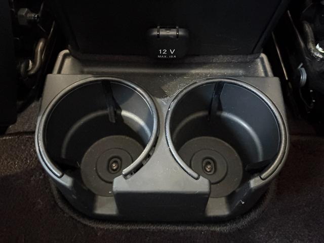 Ｇクラス 　弊社下取／ラグジュアリーＰ／パノラマ／本革／パワーシート／シートヒーター／アンビエントライト／イモビライザー／ラグジュアリーヘッドレスト／５ツインスポークアルミホイール／禁煙車／認定中古車保証（38枚目）