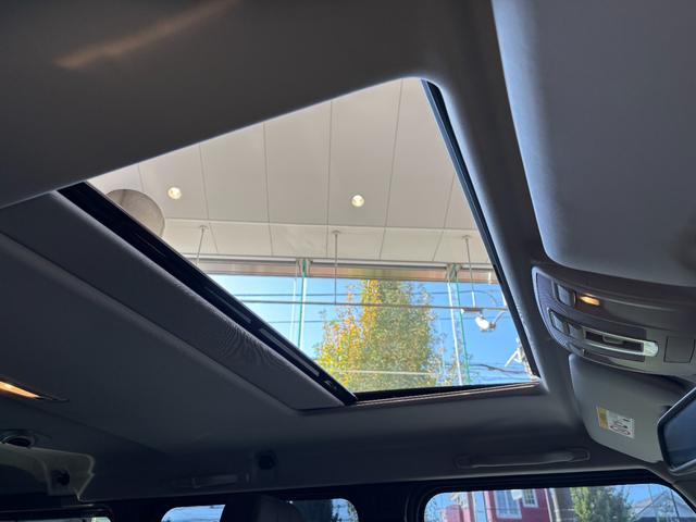 Ｇクラス 　弊社下取／ラグジュアリーＰ／パノラマ／本革／パワーシート／シートヒーター／アンビエントライト／イモビライザー／ラグジュアリーヘッドレスト／５ツインスポークアルミホイール／禁煙車／認定中古車保証（44枚目）