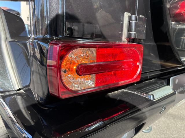 Ｇクラス 　弊社下取／ラグジュアリーＰ／パノラマ／本革／パワーシート／シートヒーター／アンビエントライト／イモビライザー／ラグジュアリーヘッドレスト／５ツインスポークアルミホイール／禁煙車／認定中古車保証（49枚目）