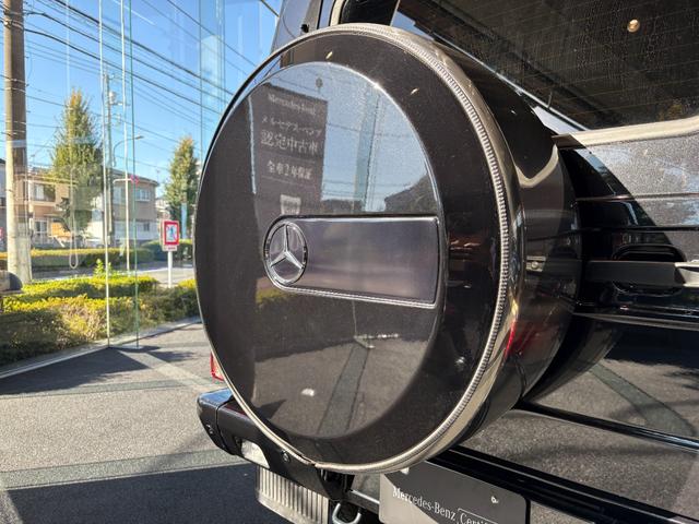 Ｇクラス 　弊社下取／ラグジュアリーＰ／パノラマ／本革／パワーシート／シートヒーター／アンビエントライト／イモビライザー／ラグジュアリーヘッドレスト／５ツインスポークアルミホイール／禁煙車／認定中古車保証（52枚目）