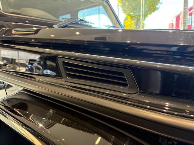 Ｇクラス 　弊社下取／ラグジュアリーＰ／パノラマ／本革／パワーシート／シートヒーター／アンビエントライト／イモビライザー／ラグジュアリーヘッドレスト／５ツインスポークアルミホイール／禁煙車／認定中古車保証（56枚目）