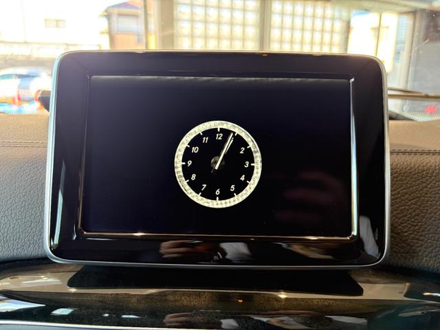 Ｇクラス 　弊社下取／ラグジュアリーＰ／パノラマ／本革／パワーシート／シートヒーター／アンビエントライト／イモビライザー／ラグジュアリーヘッドレスト／５ツインスポークアルミホイール／禁煙車／認定中古車保証（62枚目）