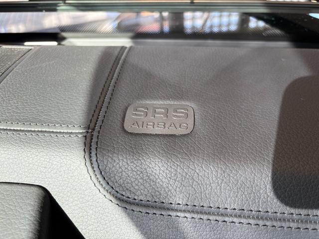 Ｇクラス 　弊社下取／ラグジュアリーＰ／パノラマ／本革／パワーシート／シートヒーター／アンビエントライト／イモビライザー／ラグジュアリーヘッドレスト／５ツインスポークアルミホイール／禁煙車／認定中古車保証（65枚目）