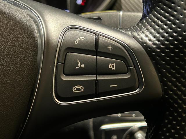 Ｖクラス Ｖ２２０ｄ　アバンギャルド　ＡＭＧライン　弊社下取り／ＡＭＧデザインエクステリア／カーボン調インテリアトリム／３６０°カメラシステム／電動デュアルスライディングドア／本革シート／１９インチＡＭＧ７ツインスポークアルミホイール／認定中古車保証（6枚目）