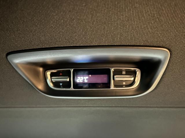 Ｖクラス Ｖ２２０ｄ　アバンギャルド　ＡＭＧライン　弊社下取り／ＡＭＧデザインエクステリア／カーボン調インテリアトリム／３６０°カメラシステム／電動デュアルスライディングドア／本革シート／１９インチＡＭＧ７ツインスポークアルミホイール／認定中古車保証（23枚目）