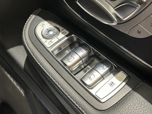 Ｖクラス Ｖ２２０ｄ　アバンギャルド　ＡＭＧライン　弊社下取り／ＡＭＧデザインエクステリア／カーボン調インテリアトリム／３６０°カメラシステム／電動デュアルスライディングドア／本革シート／１９インチＡＭＧ７ツインスポークアルミホイール／認定中古車保証（28枚目）