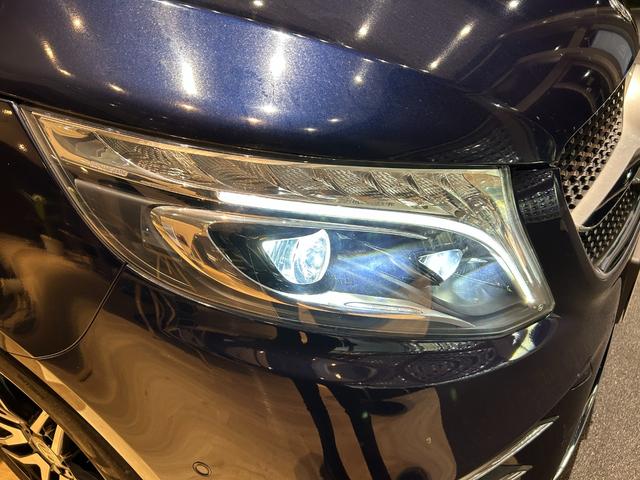 Ｖクラス Ｖ２２０ｄ　アバンギャルド　ＡＭＧライン　弊社下取り／ＡＭＧデザインエクステリア／カーボン調インテリアトリム／３６０°カメラシステム／電動デュアルスライディングドア／本革シート／１９インチＡＭＧ７ツインスポークアルミホイール／認定中古車保証（41枚目）