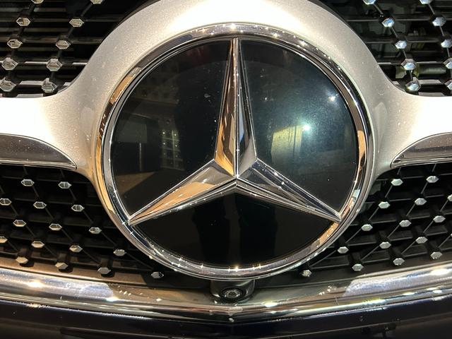 Ｖクラス Ｖ２２０ｄ　アバンギャルド　ＡＭＧライン　弊社下取り／ＡＭＧデザインエクステリア／カーボン調インテリアトリム／３６０°カメラシステム／電動デュアルスライディングドア／本革シート／１９インチＡＭＧ７ツインスポークアルミホイール／認定中古車保証（43枚目）