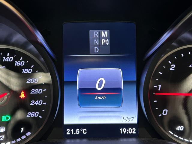 Ｖクラス Ｖ２２０ｄ　アバンギャルド　ＡＭＧライン　弊社下取り／ＡＭＧデザインエクステリア／カーボン調インテリアトリム／３６０°カメラシステム／電動デュアルスライディングドア／本革シート／１９インチＡＭＧ７ツインスポークアルミホイール／認定中古車保証（46枚目）