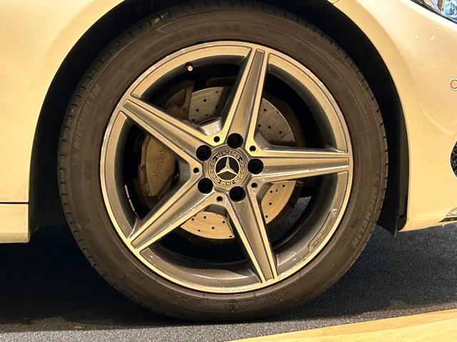 Ｃクラスステーションワゴン Ｃ２２０ｄ　ステーションワゴンローレウスエディション　弊社ユーザー様お下取り車両／認定中古車保障２年／禁煙車／エアサスペンション／アダプティブヘッドライト／ディストロニック／ＡＭＧライン／パノラミックスライディングルーフ／シートヒーター／電動テールゲート（6枚目）