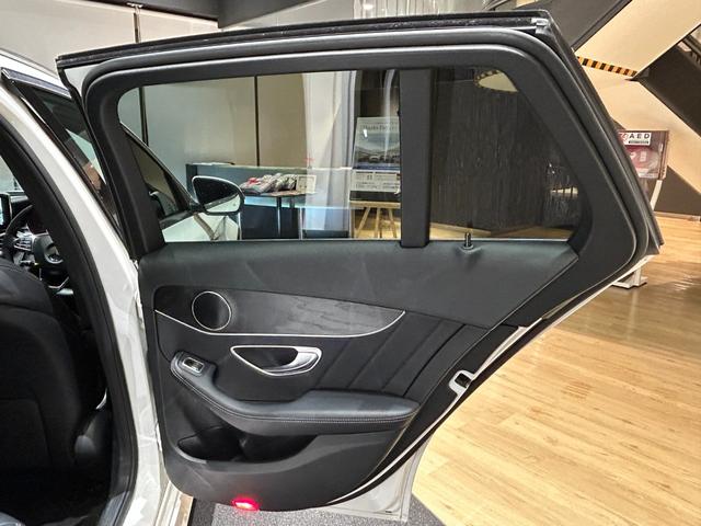 Ｃクラスステーションワゴン Ｃ２２０ｄ　ステーションワゴンローレウスエディション　弊社ユーザー様お下取り車両／認定中古車保障２年／禁煙車／エアサスペンション／アダプティブヘッドライト／ディストロニック／ＡＭＧライン／パノラミックスライディングルーフ／シートヒーター／電動テールゲート（18枚目）