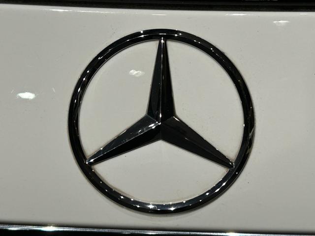 Ｃクラスステーションワゴン Ｃ２２０ｄ　ステーションワゴンローレウスエディション　弊社ユーザー様お下取り車両／認定中古車保障２年／禁煙車／エアサスペンション／アダプティブヘッドライト／ディストロニック／ＡＭＧライン／パノラミックスライディングルーフ／シートヒーター／電動テールゲート（55枚目）
