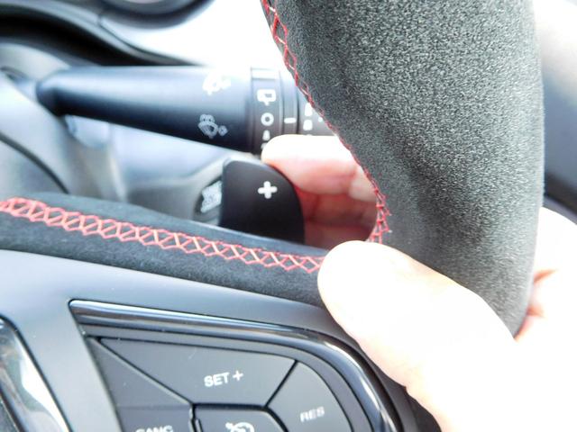 スポーツ 新車保証継承 ドラレコ 自動ハイビームLED アダプティブクルコン パドルシフト TFTメータークラスター アップルアンドロイド対応 電動革シート シートヒーター 後カメラ前後ソナー 19inAW(12枚目)