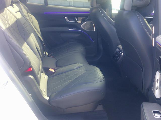 ＥＱＳ ＳＵＶ ＥＱＳ４５０　４ＭＡＴＩＣ　ＳＵＶ　ＡＭＧラインパッケージ　ナイトパッケージ　３列シート　Ｂｌｕｅｔｏｏｔｈ接続　ＥＴＣ　ＬＥＤヘッドライト　ＴＶ　クルーズコントロール　コネクテッド機能　サイドカメラ　サンルーフ・ガラスルーフ（20枚目）