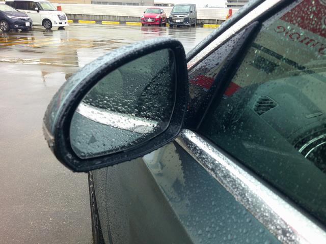 Ｅクラスステーションワゴン Ｅ３００　ステーションワゴン　エクスクルーシブ　レザーエクスクルーシブパッケージ　デジタルインテリアパッケージ　Ｂｌｕｅｔｏｏｔｈ接続　ＥＴＣ　ＬＥＤヘッドライト　ＴＶ　アイドリングストップ　クルーズコントロール　サイドカメラ（6枚目）