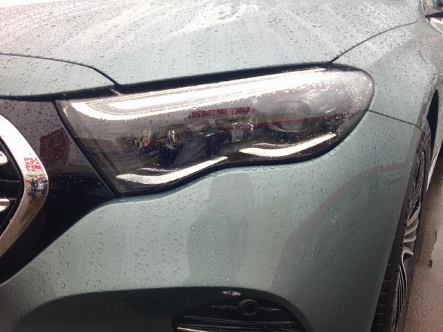 Ｅクラスステーションワゴン Ｅ３００　ステーションワゴン　エクスクルーシブ　レザーエクスクルーシブパッケージ　デジタルインテリアパッケージ　Ｂｌｕｅｔｏｏｔｈ接続　ＥＴＣ　ＬＥＤヘッドライト　ＴＶ　アイドリングストップ　クルーズコントロール　サイドカメラ（8枚目）