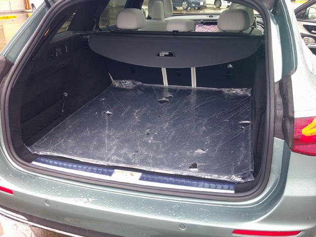 Ｅクラスステーションワゴン Ｅ３００　ステーションワゴン　エクスクルーシブ　レザーエクスクルーシブパッケージ　デジタルインテリアパッケージ　Ｂｌｕｅｔｏｏｔｈ接続　ＥＴＣ　ＬＥＤヘッドライト　ＴＶ　アイドリングストップ　クルーズコントロール　サイドカメラ（25枚目）