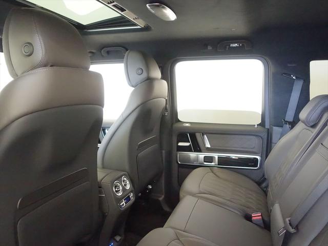 Ｇクラス Ｇ４５０　ｄ　ＡＭＧラインパッケージ　МＡＮＵＦＡＫＴＵＲプログラムプラス　Ｂｌｕｅｔｏｏｔｈ接続　ＥＴＣ　ＬＥＤヘッドライト　ＴＶ　アイドリングストップ　クルーズコントロール　コネクテッド機能　サイドカメラ（24枚目）