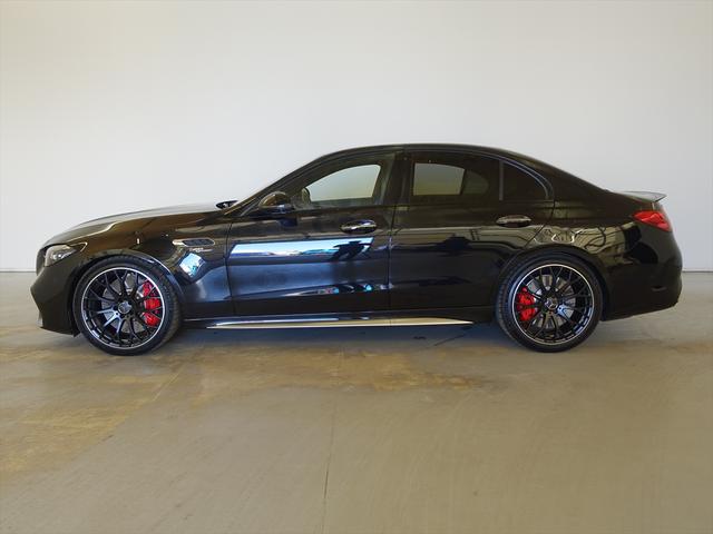 Ｃクラス Ｃ６３　Ｓ　Ｅパフォーマンス　ＡＭＧパフォーマンスパッケージ　Ｂｌｕｅｔｏｏｔｈ接続　ＥＴＣ　ＬＥＤヘッドライト　ＴＶ　アイドリングストップ　クルーズコントロール　コネクテッド機能　サイドカメラ　シートヒーター　トランクスルー（5枚目）