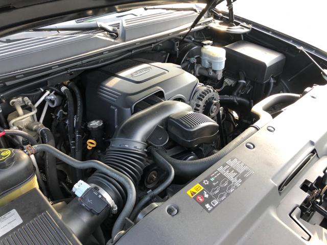 キャデラックエスカレード 国内新規　プラチナム　ＥＳＶ　最終型マイナーチェンジモデル　国内新規　マイナーチェンジモデル　プラチナムエディション　ＥＳＶ　純正デュアルマフラー　後期型黒プラチナム内装　並行車専用５連ＬＥＤヘッドライト　ブラックアイスメタリックボディ　オプション２２ＡＷ（60枚目）