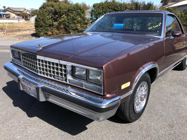 シボレーエルカミーノ 国内新規　自社輸入　コンクエスタ　フルオリジナル　国内新規　自社輸入　　コンクエスタ　フルノーマル　フルオリジナル　コンクエスタ専用フルモールディング欠品無し　ＮＥＷシート　ＮＥＷヘッドライナー　純正ワイヤータイプホイール（4枚目）