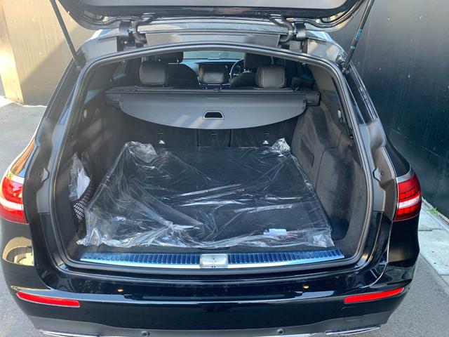 E220d ステーションワゴン スポーツ レーダーセーフティパッケージ・AMGラインインテリアパッケージ・ナビゲーション・フルセグTV・ETC2.0・本革シート・19インチAMGアルミホイール(10枚目)