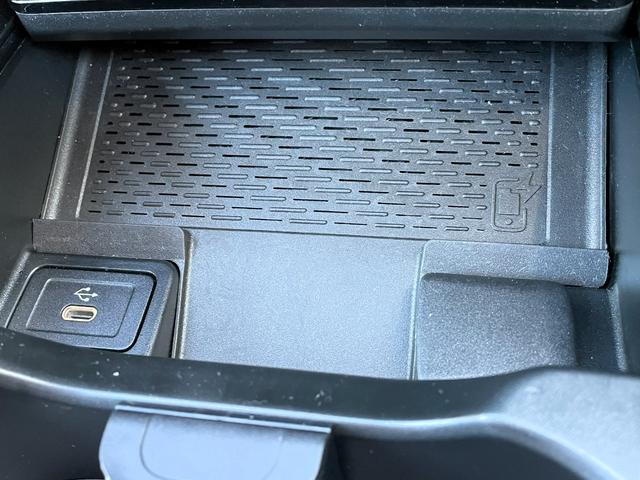 Ｂクラス Ｂ２００ｄ　ＡＭＧラインパッケージ・ダイレクトステアリング・ローワードコンフォートサスペンション・アダプティブハイビームアシストプラス・マルチビームＬＥＤヘッドライト・プライバシーガラス・１８インチアルミホイール（20枚目）