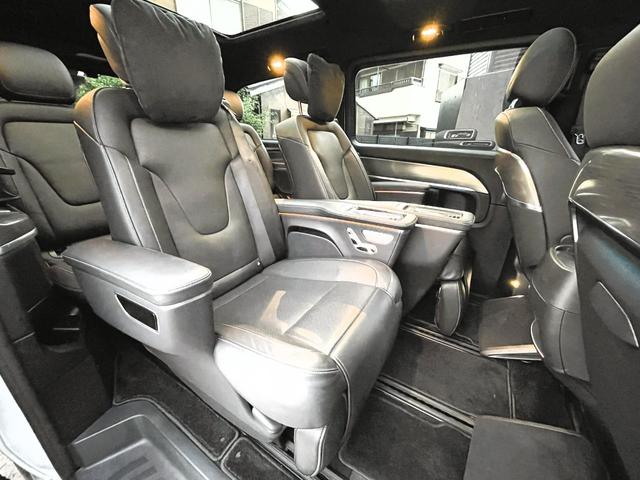 Ｖクラス Ｖ２２０ｄエクスクルーシブロングプラチナスイート　ＡＭＧライン・エクスクルージブシートパッケージ・シートヒーター・シートベンチレーター・メモリー付パワーシート・リラクゼーション機能・オットマン・フッとレスト・パノラミックスライディングルーフ（25枚目）