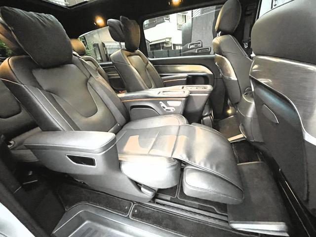 Ｖクラス Ｖ２２０ｄエクスクルーシブロングプラチナスイート　ＡＭＧライン・エクスクルージブシートパッケージ・シートヒーター・シートベンチレーター・メモリー付パワーシート・リラクゼーション機能・オットマン・フッとレスト・パノラミックスライディングルーフ（26枚目）
