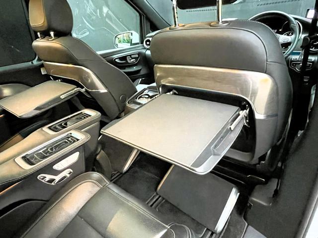 Ｖクラス Ｖ２２０ｄエクスクルーシブロングプラチナスイート　ＡＭＧライン・エクスクルージブシートパッケージ・シートヒーター・シートベンチレーター・メモリー付パワーシート・リラクゼーション機能・オットマン・フッとレスト・パノラミックスライディングルーフ（28枚目）