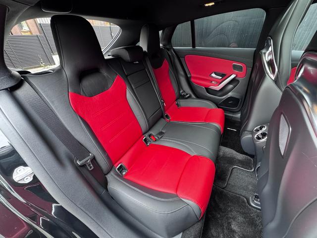 ＣＬＡクラス シューティングブレーク ＣＬＡ４５　Ｓ　４マチック＋　シューティングブレーク　ＡＭＧパフォーマンスパッケージ　ＡＭＧアドバンスドパッケージ　本革シート（ツートーン）　ヘッドアップディスプレイ　ブランドロゴプロジェクター　ＭＢＵＸインテリ・アシスタント　ＡＭＧパフォーマンスシート（27枚目）