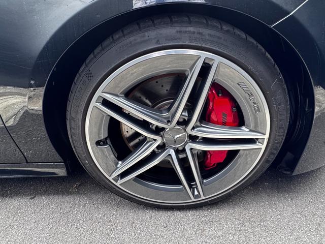 ＣＬＡクラス シューティングブレーク ＣＬＡ４５　Ｓ　４マチック＋　シューティングブレーク　ＡＭＧパフォーマンスパッケージ　ＡＭＧアドバンスドパッケージ　本革シート（ツートーン）　ヘッドアップディスプレイ　ブランドロゴプロジェクター　ＭＢＵＸインテリ・アシスタント　ＡＭＧパフォーマンスシート（42枚目）
