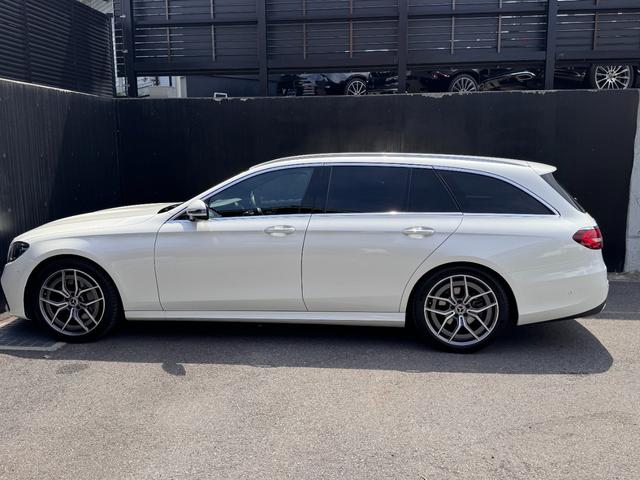 Ｅクラスステーションワゴン Ｅ２２０ｄ　ステーションワゴン　スポーツ　レーダーセーフティパッケージ　ＡＭＧラインパッケージ　１９インチＡＭＧ５ツインスポークアルミホイール　マルチビームＬＥＤヘッドライト　　ヘッドアップディスプレイ　ブラックアッシュウッドパネル（7枚目）