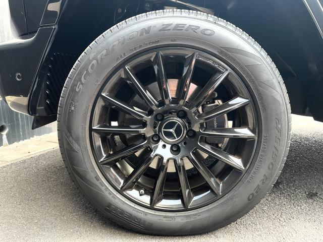 Ｇクラス Ｇ４００ｄ　マヌファクトゥーアエディション　ＡＭＧライン・２０インチＡＭＧマルチスポークアルミホイール・スポーツステアリング・ラグジュアリーパッケージ・ガラススライディングルーフ・ブルメスターサラウンドシステム・アダプティブダンピングシステム（15枚目）