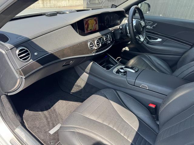 Ｓクラス Ｓ４００ｄ　スポーツリミテッド　レザーエクスクルーＴＶシブパッケージ・ナビ・フルセグＴＶ・３６０度カメラ・ＥＴＣ２．０・パノラミックスライディングルーフ・２０インチアルミホイール（15枚目）