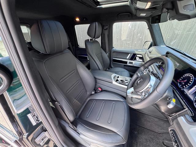 Ｇクラス Ｇ４００ｄ　ＡＭＧライン　レーダーセーフティパッケージ　アダプティブハイビームアシスト・プラス　マルチビームＬＥＤヘッドライト　ラグジュアリーパッケージ　ＡＭＧラインパッケージ　ガラススライディングルーフ　アナログ時計（22枚目）