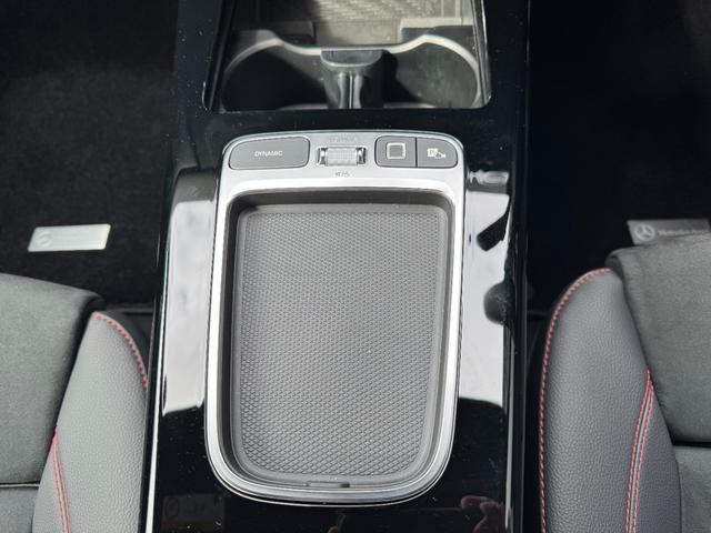 Ａクラス Ａ２００ｄ　ＡＭＧラインパッケージ　レーダーセーフティパッケージ・ＡＭＧラインパッケージ・ナビ・フルセグＴＶ・バックカメラ・ＥＴＣ２．０・１８インチアルミホイール（25枚目）