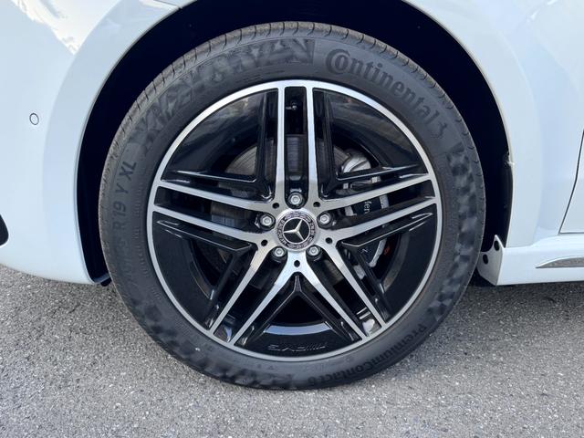 Ｖクラス Ｖ２２０ｄ　エクストラロング　ＡＭＧラインパッケージ　ドライビングアシスタンスパッケージ　アクティブディスタンスアシスト・ディストロニック　アクティブブレーキアシスト　３６０°カメラシステム　マルチビームＬＥＤヘッドライト　ＡＭＧライン（40枚目）
