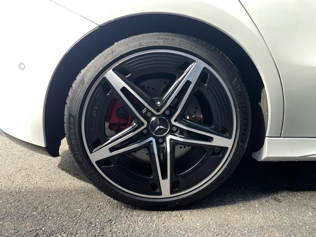 Aクラス A45 S 4マチック+ アドバンスドパッケージ・AMGレッドブレーキキャリパー・サウンドパーソナライゼーション機能・360度カメラシステム・パノラミックスライディングルーフ・ヘッドアップディスプレイ・ブランドロゴプロジェクタ(12枚目)