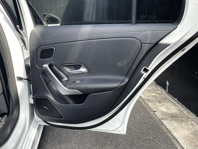 Aクラス A45 S 4マチック+ アドバンスドパッケージ・AMGレッドブレーキキャリパー・サウンドパーソナライゼーション機能・360度カメラシステム・パノラミックスライディングルーフ・ヘッドアップディスプレイ・ブランドロゴプロジェクタ(17枚目)