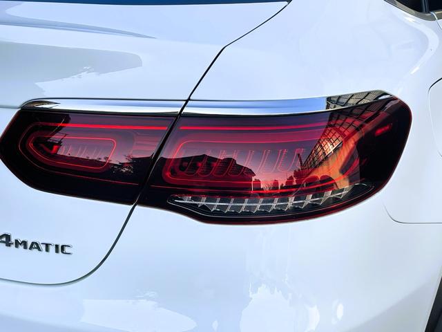ＧＬＣ ＧＬＣ２２０ｄ４マチッククーペＡＭＧラインパッケージ　ＡＭＧスタイリングパッケージ・ＡＭＧスポーツステアリング・マルチビームＬＥＤヘッドライト・ＡＩＲ　ＢＯＤＹＣＯＮＴＲＯＬサスペンション・アダプティブハイビームアシストプラス・ＬＥＤコーナーリングライト（18枚目）