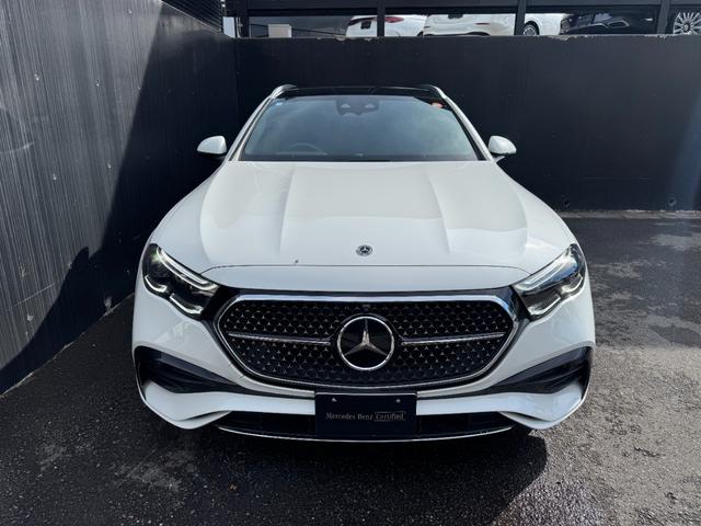 Eクラスステーションワゴン E220dステションワゴンアバギャルドAMGラインP AMGラインパッケージ・デジタルインテリアパッケージ・レザーエクスクルーシブパッケージ・アドバンスドパッケージ・パノラミックスライディングルーフ・オパリスホワイト(2枚目)