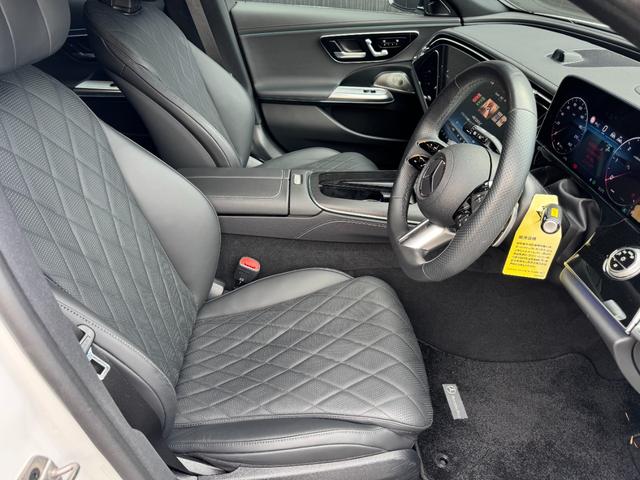 Eクラスステーションワゴン E220dステションワゴンアバギャルドAMGラインP AMGラインパッケージ・デジタルインテリアパッケージ・レザーエクスクルーシブパッケージ・アドバンスドパッケージ・パノラミックスライディングルーフ・オパリスホワイト(13枚目)