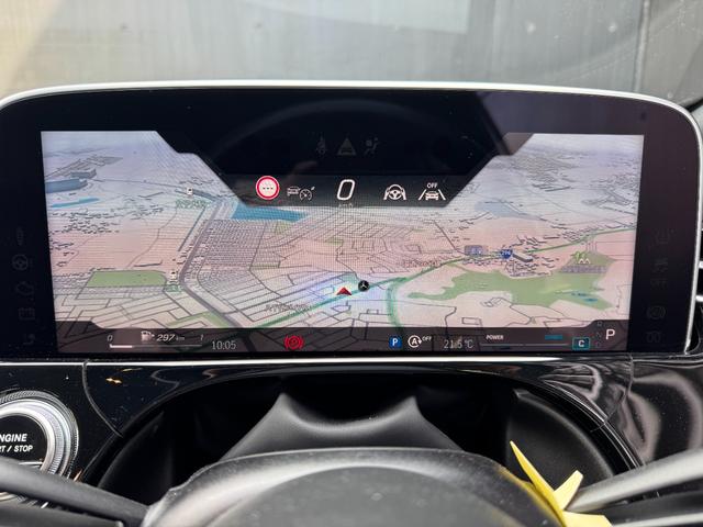 Eクラスステーションワゴン E220dステションワゴンアバギャルドAMGラインP AMGラインパッケージ・デジタルインテリアパッケージ・レザーエクスクルーシブパッケージ・アドバンスドパッケージ・パノラミックスライディングルーフ・オパリスホワイト(21枚目)