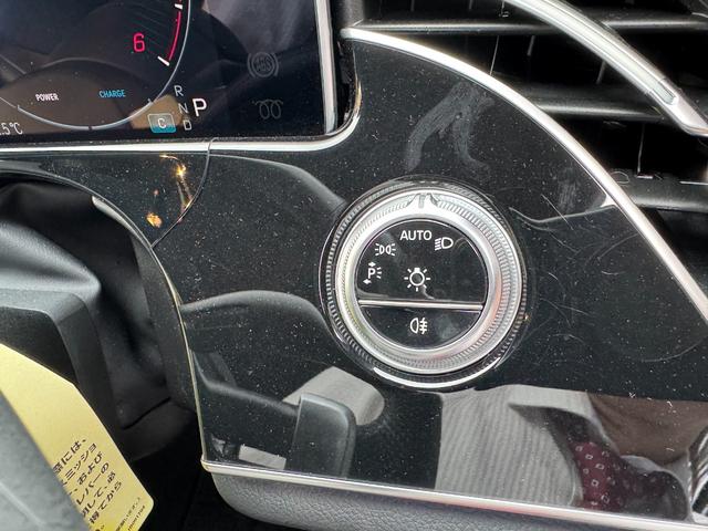 Eクラスステーションワゴン E220dステションワゴンアバギャルドAMGラインP AMGラインパッケージ・デジタルインテリアパッケージ・レザーエクスクルーシブパッケージ・アドバンスドパッケージ・パノラミックスライディングルーフ・オパリスホワイト(35枚目)