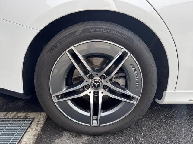 Eクラスステーションワゴン E220dステションワゴンアバギャルドAMGラインP AMGラインパッケージ・デジタルインテリアパッケージ・レザーエクスクルーシブパッケージ・アドバンスドパッケージ・パノラミックスライディングルーフ・オパリスホワイト(40枚目)