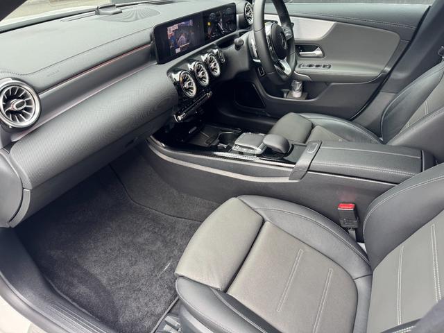 ＣＬＡクラス シューティングブレーク ＣＬＡ２００ｄシュティングブレＡＭＧレザエクスクルＰ　ナビゲーションパッケージ・ＡＭＧライン・ＡＭＧレザーエクスクルーシブパッケージ・アドバンスドパッケージ・パノラミックスライディングルーフ（15枚目）