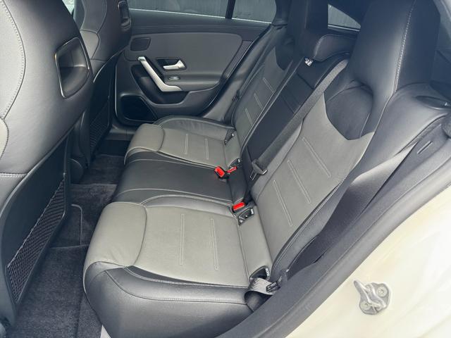 ＣＬＡクラス シューティングブレーク ＣＬＡ２００ｄシュティングブレＡＭＧレザエクスクルＰ　ナビゲーションパッケージ・ＡＭＧライン・ＡＭＧレザーエクスクルーシブパッケージ・アドバンスドパッケージ・パノラミックスライディングルーフ（17枚目）