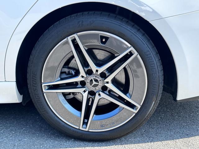 Ｃクラス Ｃ２２０ｄアバンギャルド　ＡＭＧラインパッケージ　レーダーセーフティパッケージ　ＡＭＧラインパッケージ　１８インチＡＭＧアルミホイール（ＲＳＪ）　スポーツサスペンション　プライバシーガラス　ＭＢＵＸナビゲーションシステム　アンビエントライト（33枚目）