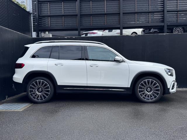 GLB GLB200d 4マチック AMGラインパッケージ ドライビングアシスタンスパッケージ 360°カメラシステム AMGラインパッケージ アダプティブハイビームアシスト・プラス マルチビームLEDヘッドライト 20インチAMGアルミホイール(RVU)(9枚目)